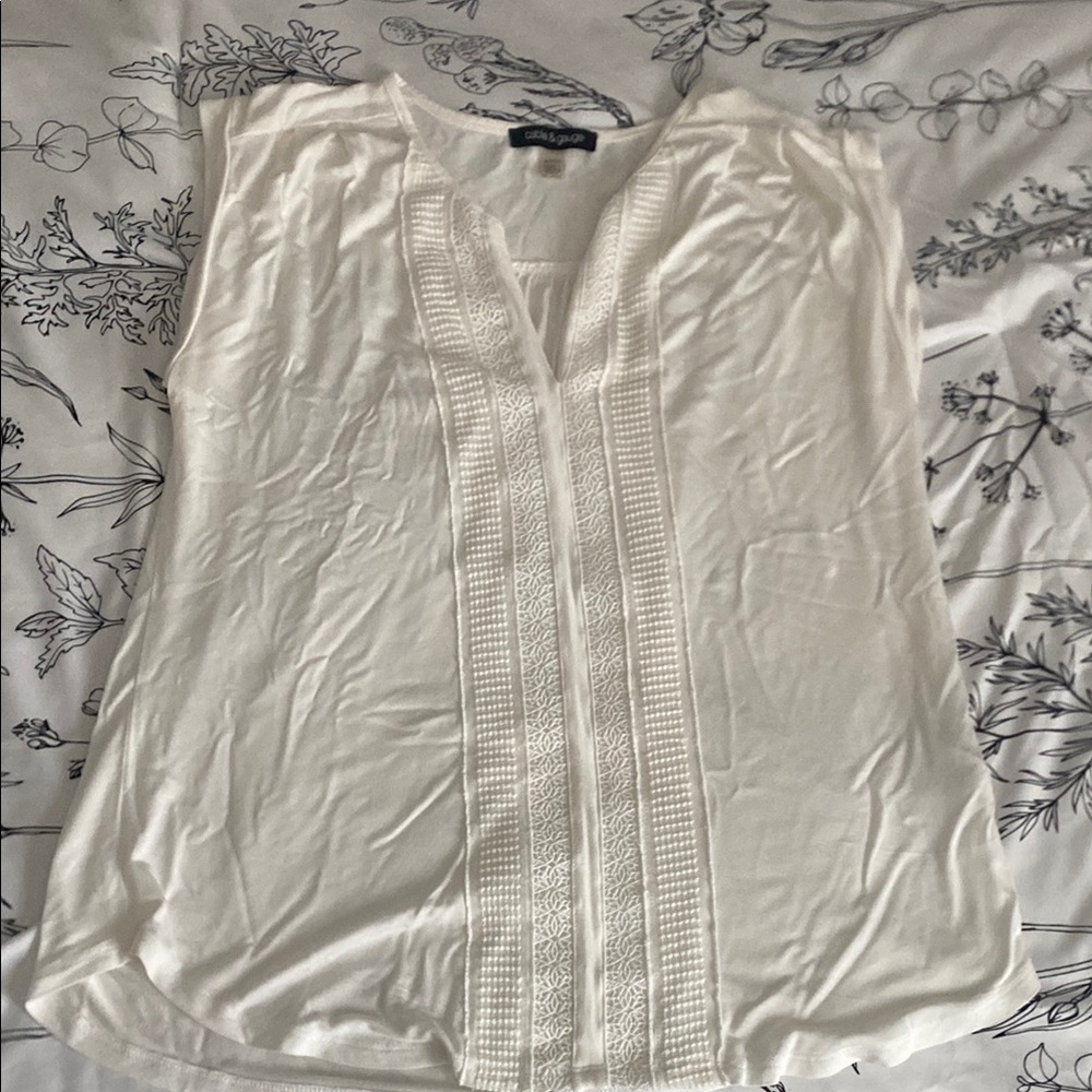 Cable & Gauge White Pleated Bib Collar Blouse
